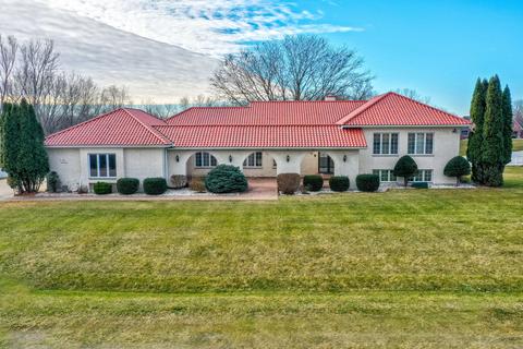 11 Spring Creek Dr, Spring Valley, IL 61362 photo 5