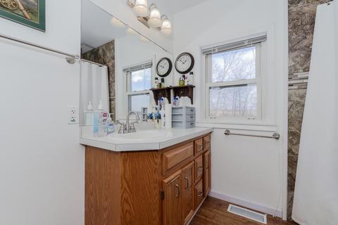 900 E Bauman St, Cornell, IL 61319 photo 15