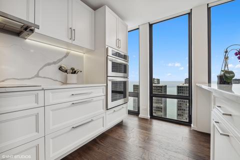 200 E Delaware Pl #32D, Chicago, IL 60611 photo 5