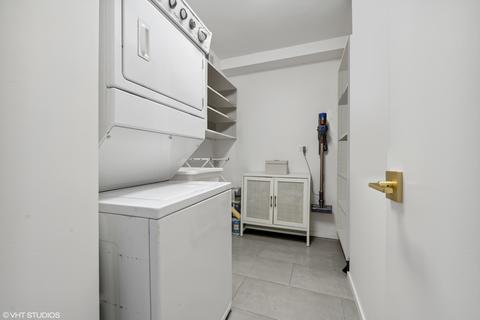 200 E Delaware Pl #32D, Chicago, IL 60611 photo 24