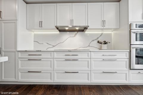200 E Delaware Pl #32D, Chicago, IL 60611 photo 6