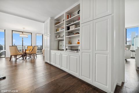 200 E Delaware Pl #32D, Chicago, IL 60611 photo 16