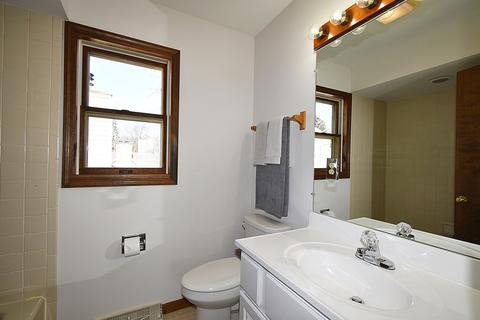 407 Spring St, Geneva, IL 60134 photo 7