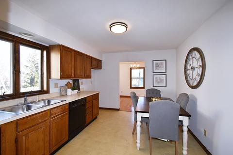 407 Spring St, Geneva, IL 60134 photo 8