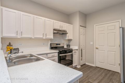 21554 W Empress Ln, Plainfield, IL 60544 photo 4