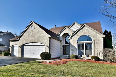 224 Edgewater Dr, Bartlett, IL 60103 photo 1