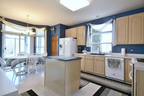 224 Edgewater Dr, Bartlett, IL 60103 photo 15