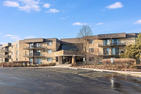5550 Astor Ln #111, Rolling Meadows, IL 60008 photo 2