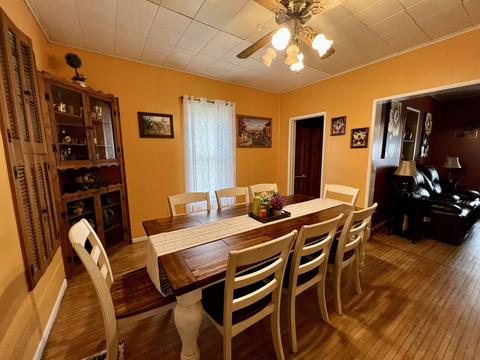 454 Locust St, Elgin, IL 60123 photo 5