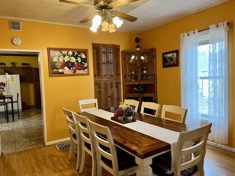454 Locust St, Elgin, IL 60123 photo 4