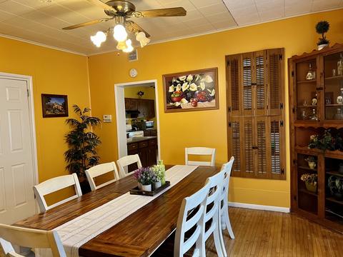 454 Locust St, Elgin, IL 60123 photo 3