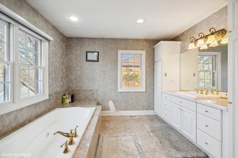 258 Nuttall Rd, Riverside, IL 60546 photo 20