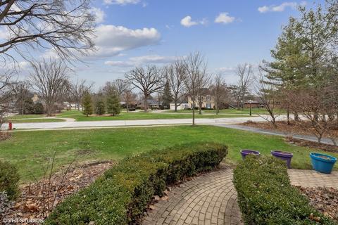 258 Nuttall Rd, Riverside, IL 60546 photo 2
