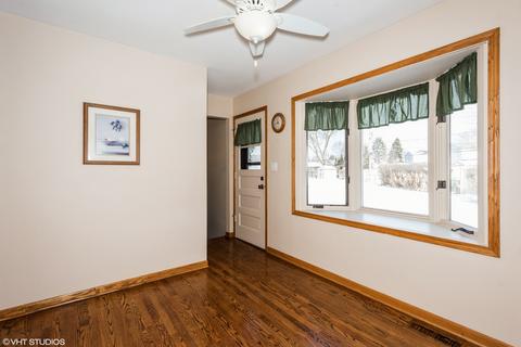 2024 E Seneca Ln, Mount Prospect, IL 60056 photo 10
