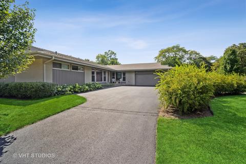 694 Apple Tree Ln, Glencoe, IL 60022 photo 2