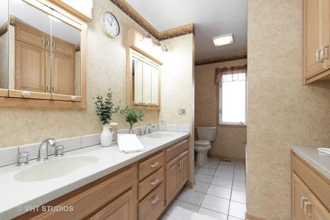 35 W190 Frontenac Dr, Dundee, IL 60118 photo 23