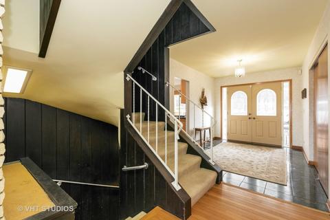 35 W190 Frontenac Dr, Dundee, IL 60118 photo 6