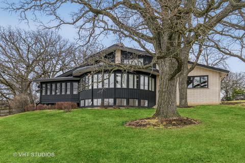 35 W190 Frontenac Dr, Dundee, IL 60118 photo 1
