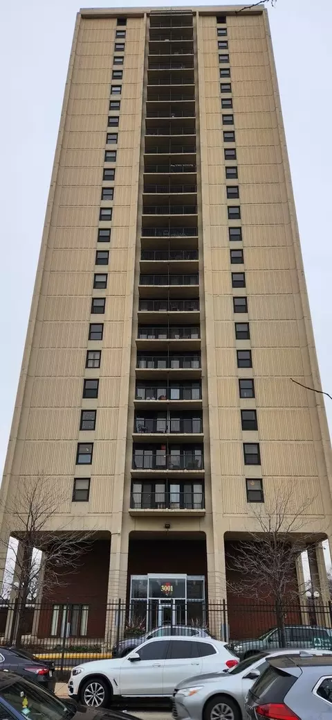 3001 S Michigan Ave #2307, Chicago, IL 60616