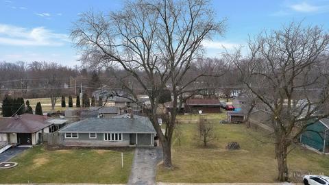 1505 Evergreen St, Mchenry, IL 60051 photo 2