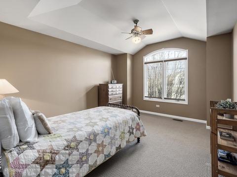 6424 Emerald Ct, Willowbrook, IL 60527 photo 22