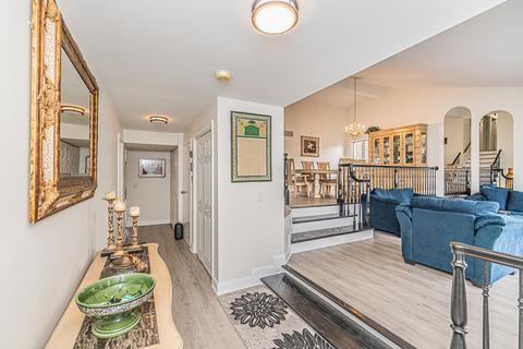 1802 Euclid Ave, Mount Prospect, IL 60056 photo 5