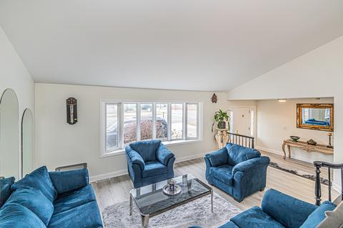 1802 Euclid Ave, Mount Prospect, IL 60056 photo 6