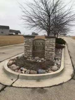 12 Boulder Dr, Carlock, IL 61725 photo 2