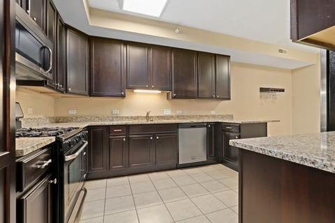 225 Main St #511, Roselle, IL 60172 photo 10