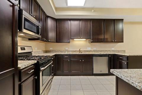 225 Main St #511, Roselle, IL 60172 photo 8
