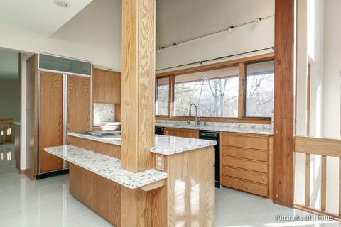 149 Tomlin Cir, Burr Ridge, IL 60527 photo 4
