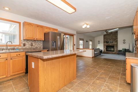 1505 Spy Glass Rd, Normal, IL 61761 photo 6