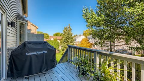 3865 Bernay Ln, Hoffman Estates, IL 60192 photo 28