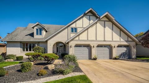 3865 Bernay Ln, Hoffman Estates, IL 60192 photo 1