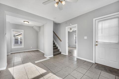 867 S Elm Ave, Kankakee, IL 60901 photo 2