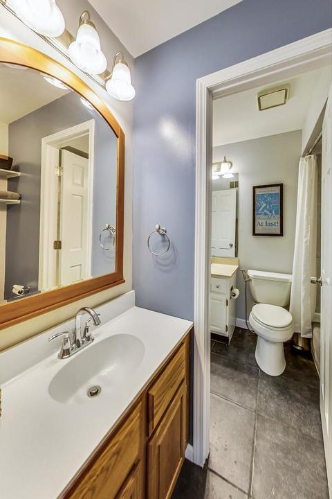 211 Stanhope Dr #D, Willowbrook, IL 60527 photo 19