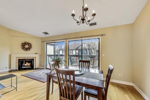 211 Stanhope Dr #D, Willowbrook, IL 60527 photo 9