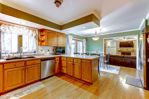 11893 Devonshire St, Algonquin, IL 60102 photo 3
