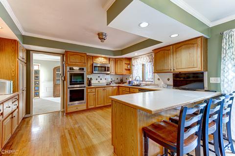 11893 Devonshire St, Algonquin, IL 60102 photo 2