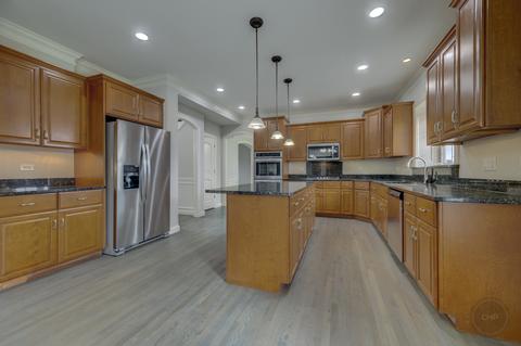 16522 S Mueller Cir, Plainfield, IL 60586 photo 7