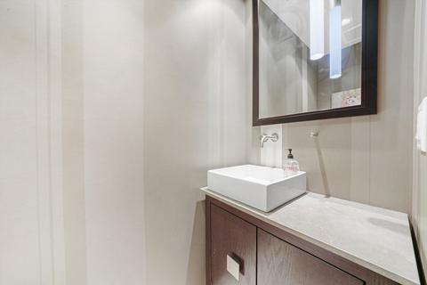 80 Elm St #2, Chicago, IL 60611 photo 12