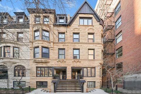 80 Elm St #2, Chicago, IL 60611 photo 1