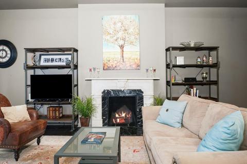 80 Elm St #2, Chicago, IL 60611 photo 7