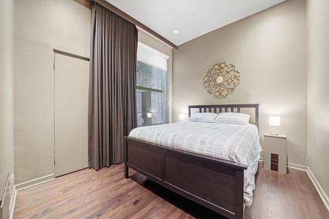 80 Elm St #2, Chicago, IL 60611 photo 20