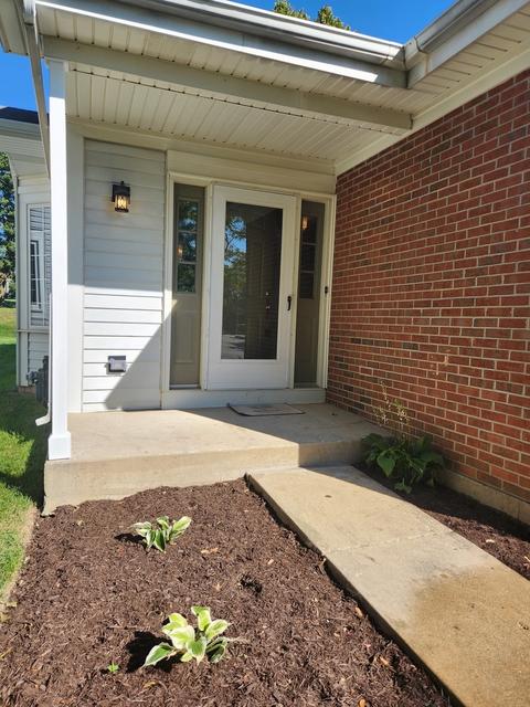 659 Rose Ln, Bartlett, IL 60103 photo 3