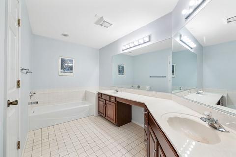 1412 Shore Ct #D1, Wheeling, IL 60090 photo 7