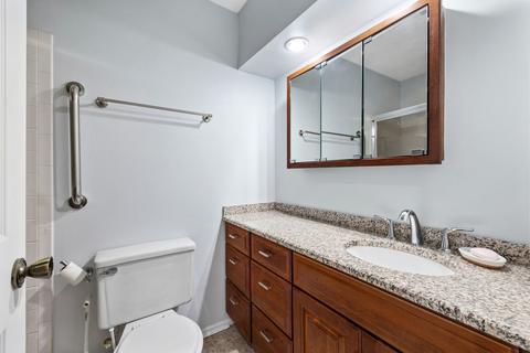 1412 Shore Ct #D1, Wheeling, IL 60090 photo 10