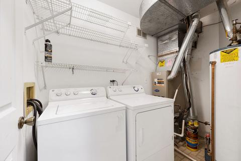 1412 Shore Ct #D1, Wheeling, IL 60090 photo 11