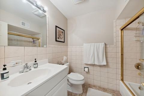 8923 Ozark Ave, Morton Grove, IL 60053 photo 9