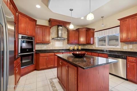 1005 Willow Rd, Matteson, IL 60443 photo 8